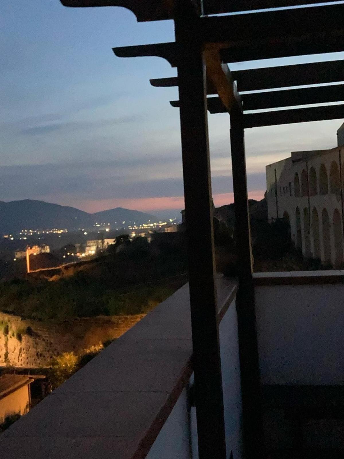 La Porta Di San Domenico Apartment Sessa Aurunca Luaran gambar