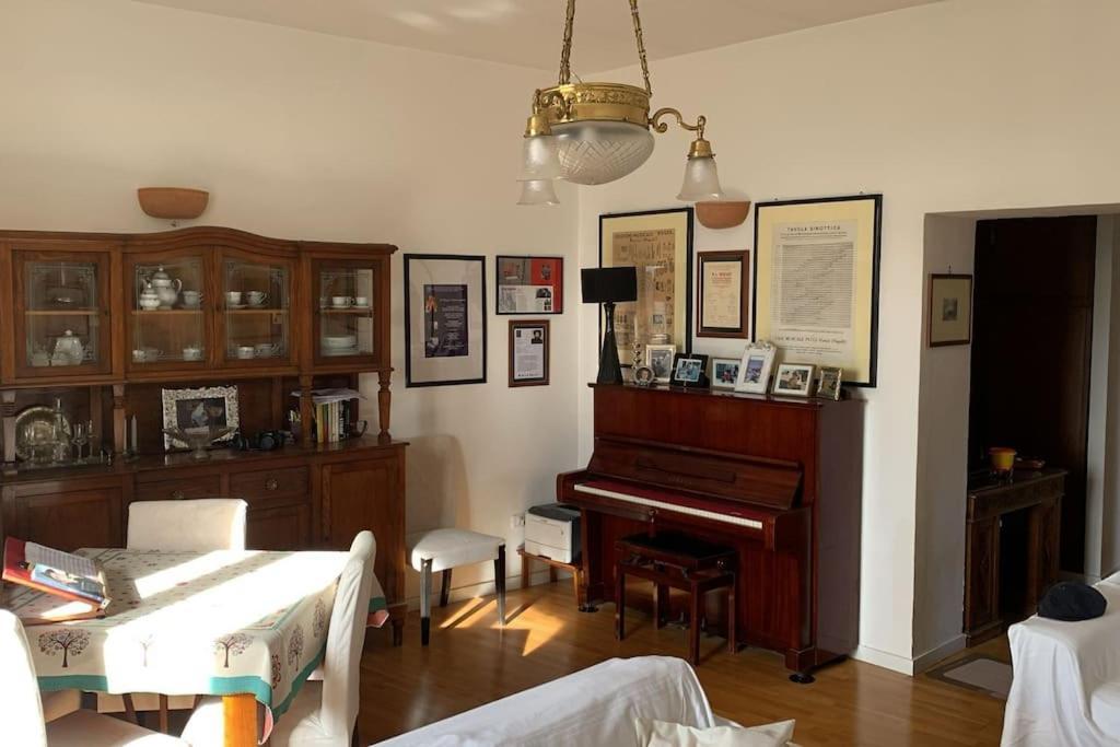 La Porta Di San Domenico Apartment Sessa Aurunca Luaran gambar