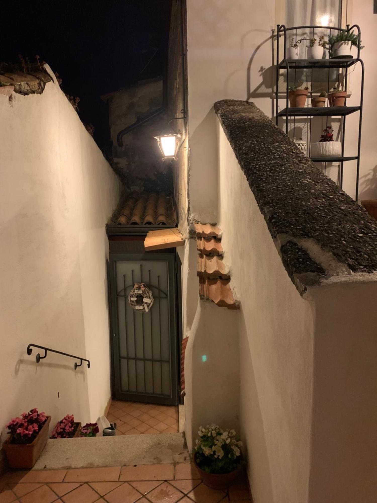 La Porta Di San Domenico Apartment Sessa Aurunca Luaran gambar